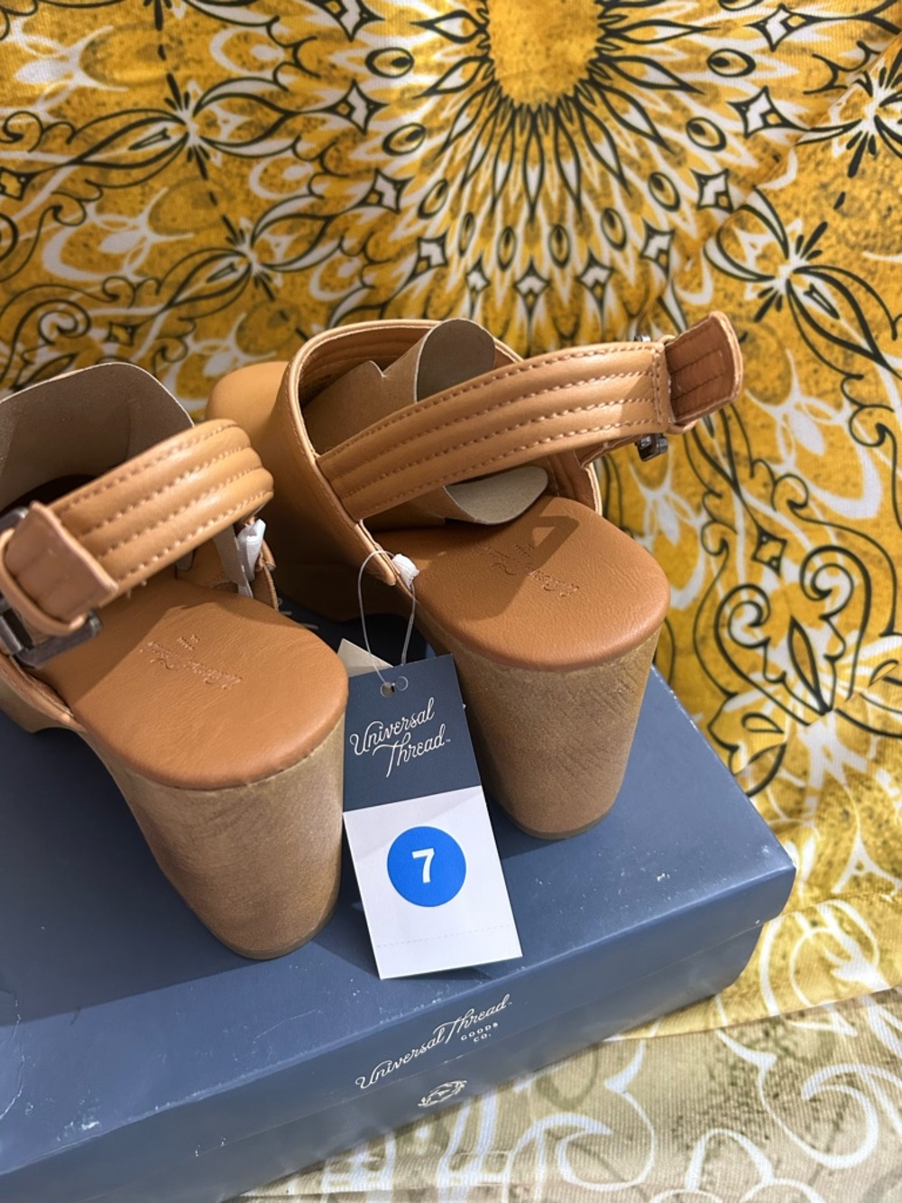 Universal Thread Cognac Tan Platform Slingback Clogs - Picture 3 of 5